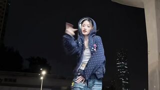 Dance 582