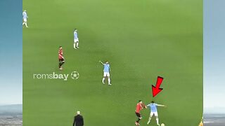 Drama 3 kartu merah dalam satu pertandingan! ????