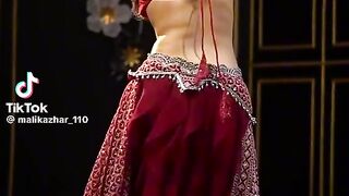 Hot and Sexy Girl Dance