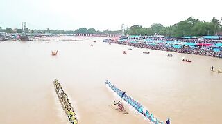 Crazy Race! A 40-Meter Boat Rowed by 60 People, Absolutely Spectacular!