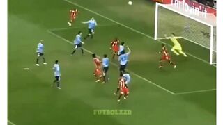 Dosa Indah Luis Suarez di World Cup 2010