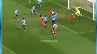 Pengorbanan Luis Suarez di World Cup 2010