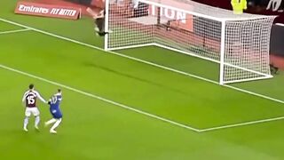 free kick paling dingin dari Enzo Fernández ????⚽️