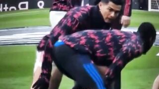 CR7 Versi 2008 Adalah Wujud "Cheat Code" di Dunia Nyata!