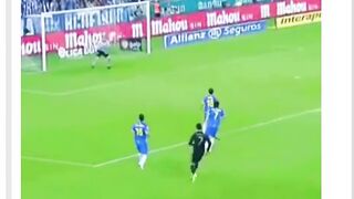 Menurut kalian, siapa yang lebih “gila” di usia ini? ????????