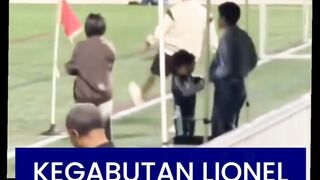 ???????? Lionel Messi datang menonton anak-anaknya main