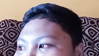 kamu kenapa Denis? ditinggal Adit kah?
