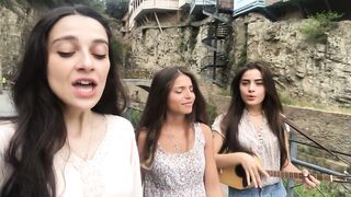 Trio Mandili - Ertma bichma