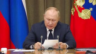 Путин предложил "посмотреть в прицел" на американский корабль в Чёрном море