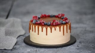 Торт «Карамельная девочка»
