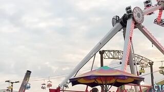 Парк аттракционов