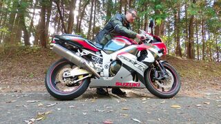 Yoshimura Titanium Full System Sound