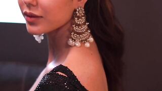 Sonam Bajwa Sizzles