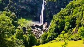 TOP 5 AMAZING WATERFALLS OF SWITZERLAND