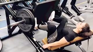 Girls legs workout ????