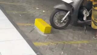 macan naik motor