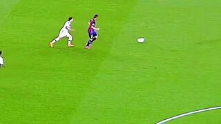 Messi Goal of the Decade Vs Bayern????