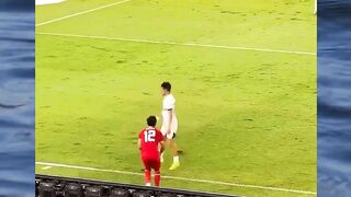 arahan kesal dengan pemain 1 ini