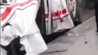 Tr4gedi KRL di tabr4k dari belakang kereta jarak jauh argo Bromo di stasiun Bekasi timur jam 20;50 wib 27/04/2026