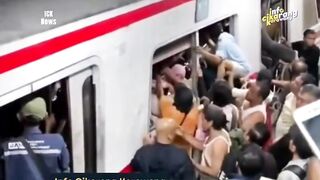 Kronologi singkat insiden KRL di Stasiun Bekasi Timur: 2