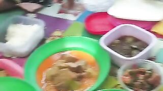 It's so delicious, guys, eating together in the rice fields ????????????