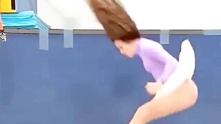 What happened, only the legends will understand #funniestreels #trampoline #funnyfails