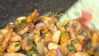 Resep Udang Garlic Butter ala Resto: Bikin Sendiri di Rumah, Hasilnya Mewah & Anti Gagal! ????✨
