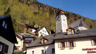 Крепость в маленьком городке во Франции