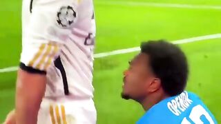 MINIMAL HARGAI???? 5 Gol Pemain Bola Yang Tidak Menghargai Lawan????