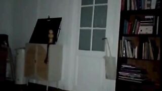 di ganggu waktu tidur malam