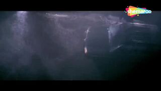जाओ दुश्मन के घर जा-जाकर मारो उनको