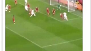 Kalau lo ada di posisi fans Roma malam itu… apa yang lo rasain? ????????