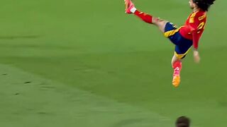 very beautiful ball control???