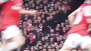 Messi menciptakan mahakarya ????
