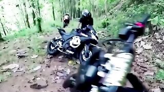 pocong siang bolong