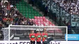 Inilah freekick yang buat ilmuwan TIDAK PERCAYA! 2