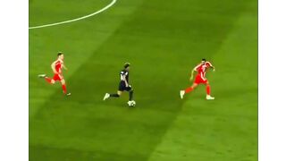 Ousmane Dembélé saat ini adalah penyerang paling mematikan di dunia sepak bola