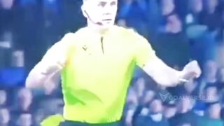 Wasit menyadari bahwa Ramos tidak pernah pantas mendapatkan kartu kuning.???? 3