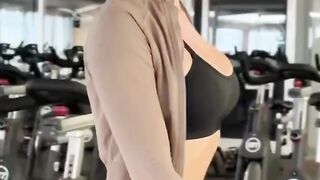 Girl free sport