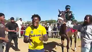 RACING THE FASTEST HORSE IN THE WORLD ???? ????‍♂️ IshowSpeed