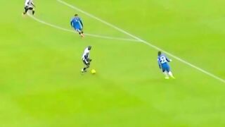 Banyak yang udah siap teriak “GOOOL”… tapi detik berikutnya berubah total.