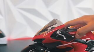 Upgrade Your Desk! High-Quality Alloy Kawasaki H2R Scale Model