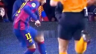 Momen penjaga gawang paling gila dan legendaris yang pernah ada! Save mustahil, reflex