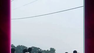 KA Argo Bromo Anggrek (jkt-sby) vs Avanza nopol H 1060 ZP