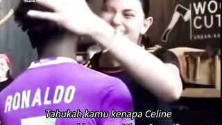 Kamu lagi jalan-jalan bareng IShowSpeed