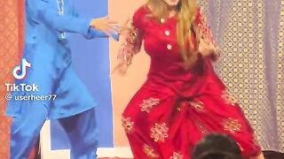 Ferzoa Ali stage darma dance clip ???????????? viral