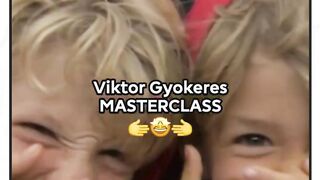 Viktor Gyokeres 2 Gol + 1 Assist
