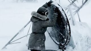 Living in a bunker, Abandoned Arctic Research Station (Frozen Collapse)