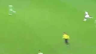 Manuel Neuer Playing Defence