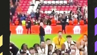Siapa yang menyangka, kebahagiaan fans Spurs